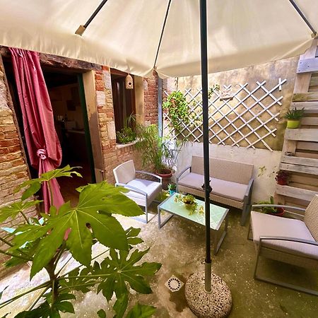 Ca 3 Leoni - Romantic House In The Heart Of Venedig Eksteriør billede